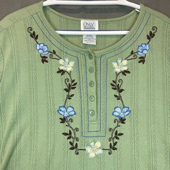 Only Necessities Women's Top 2X Green Embroidered Floral Short Sleeve Outdoor - Picture 2 of 7
